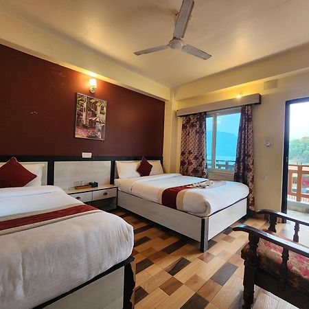 Hotel Kajiinn Pokhara Buitenkant foto