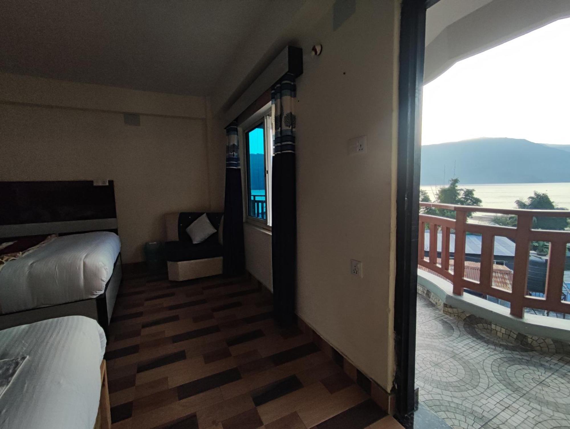 Hotel Kajiinn Pokhara Buitenkant foto