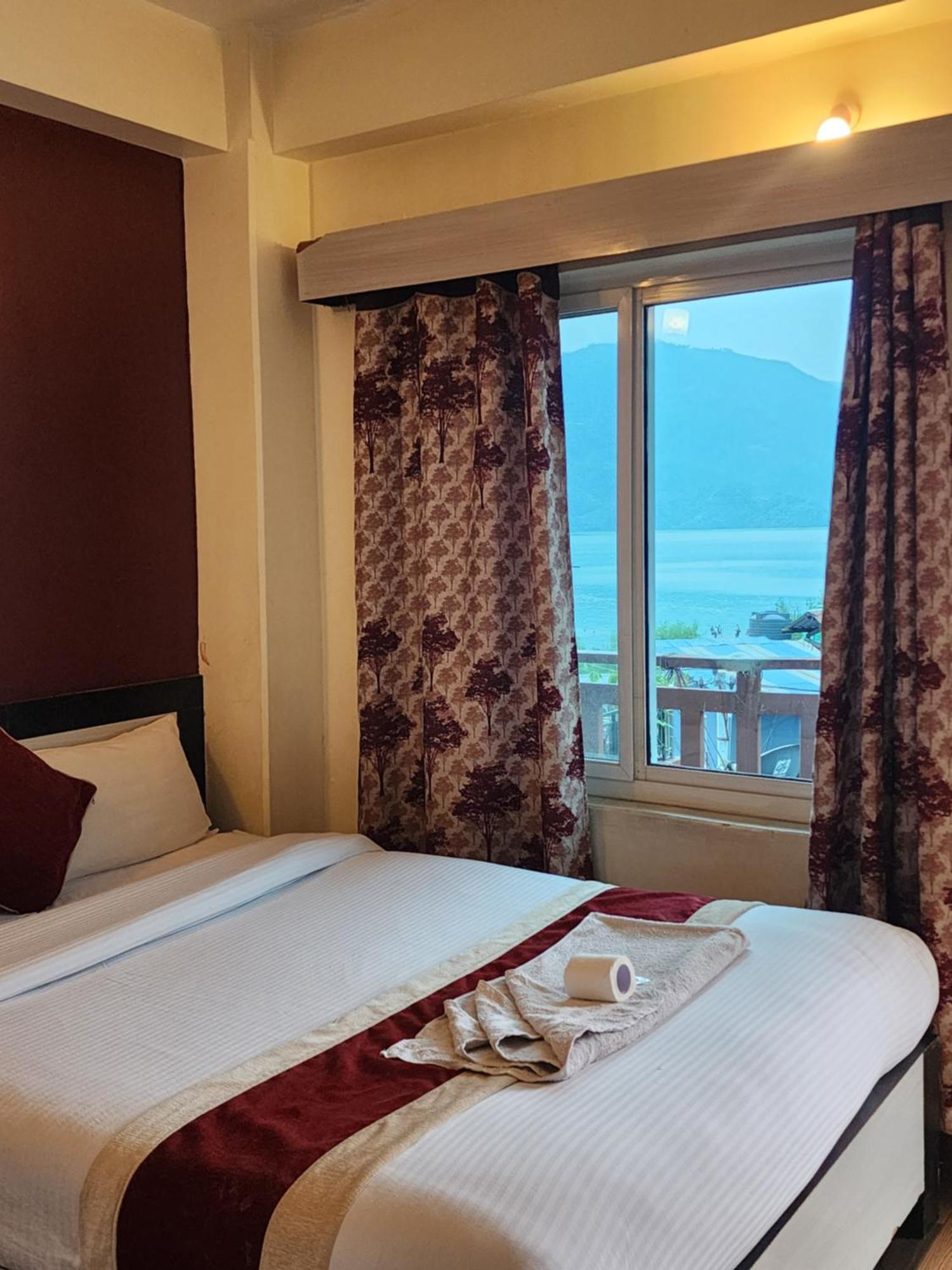 Hotel Kajiinn Pokhara Buitenkant foto